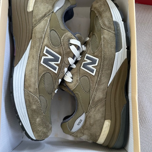 New Balance Teddy Santis 992 olive - Picture 2 of 3